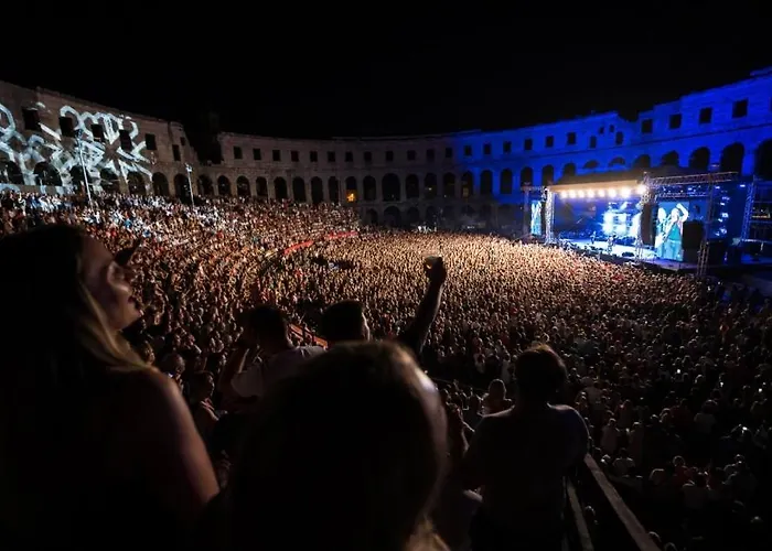 Arena Sunset, Sea Coloseum View, 2 Free Parking Apartment Pula