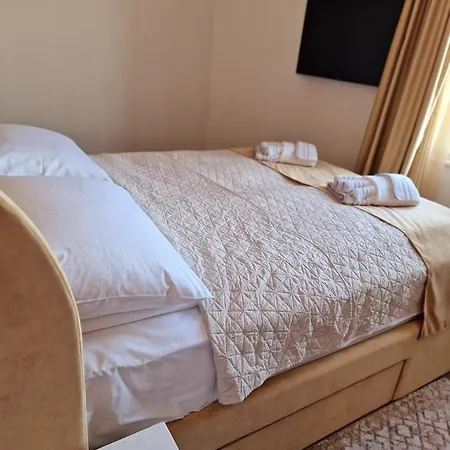 Daire Arena Sunset, Sea Coloseum View, 2 Free Parking *