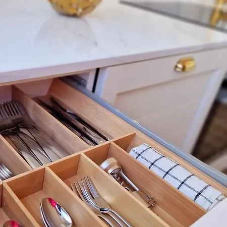 Apartment Arena Sunset, Sea Coloseum View, 2 Free Parking